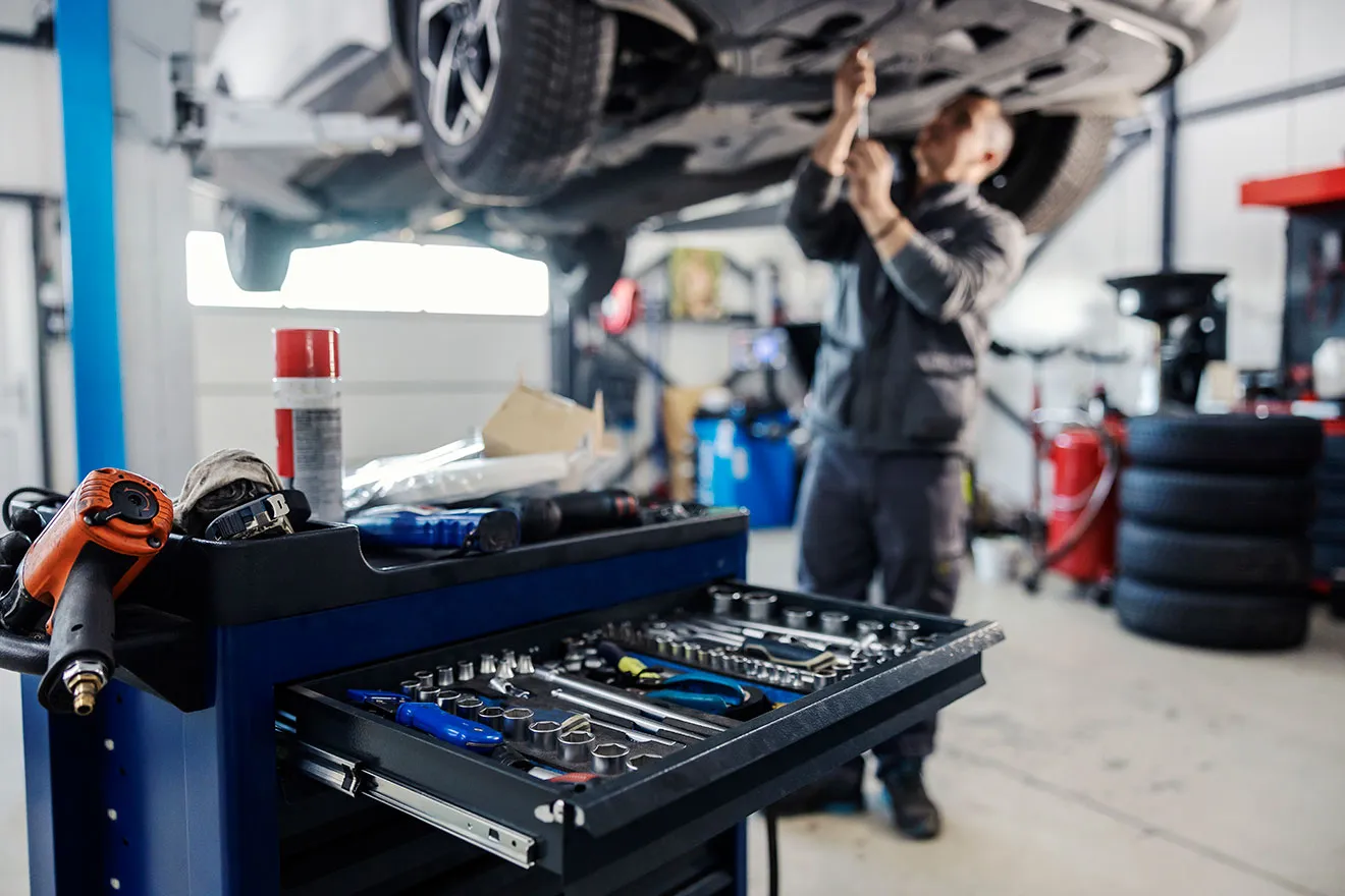 performanceautotrucks.com